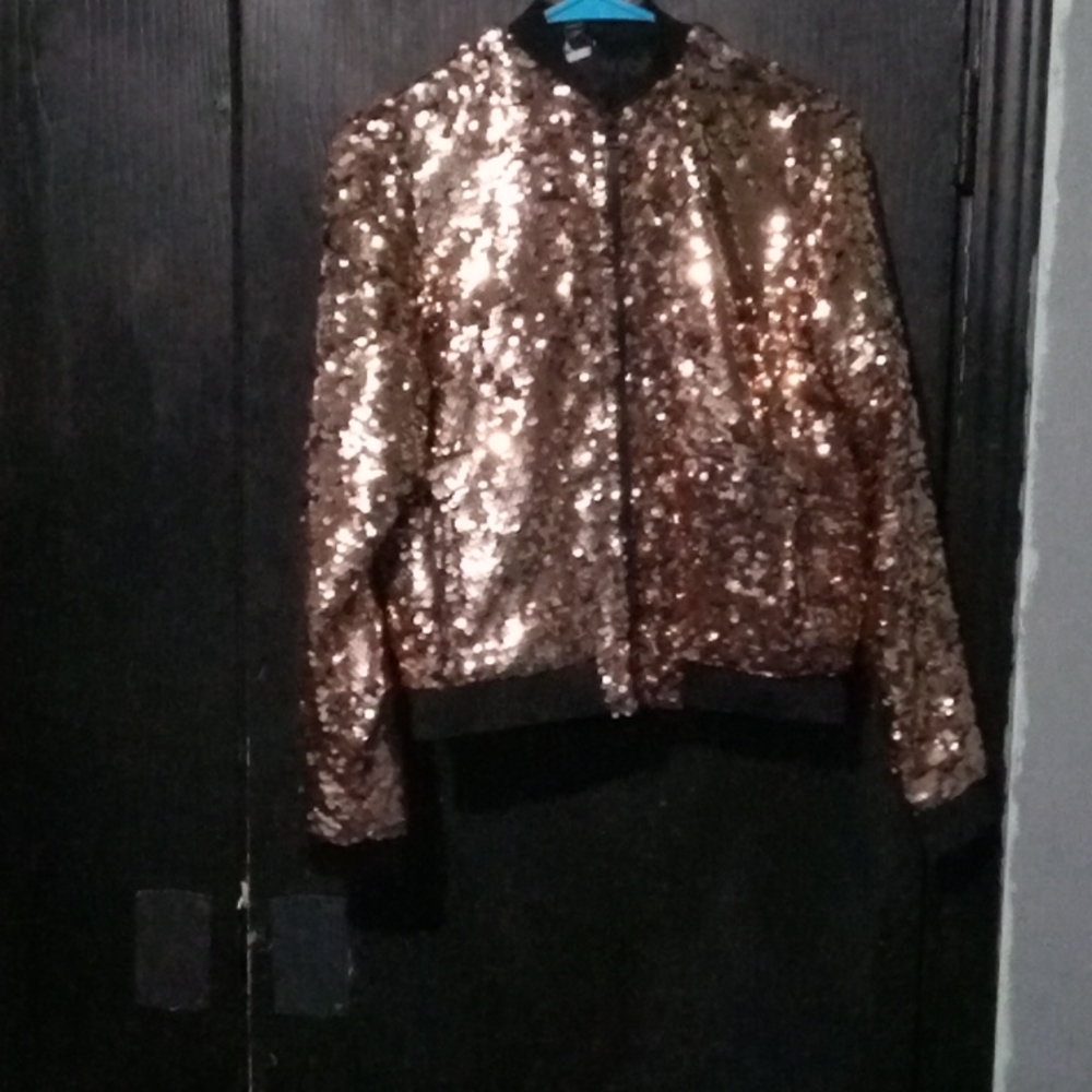 Project runway,size small , gold Sequins